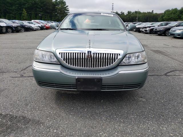 Photo 4 VIN: 1LNHM82W45Y670159 - LINCOLN TOWN CAR 