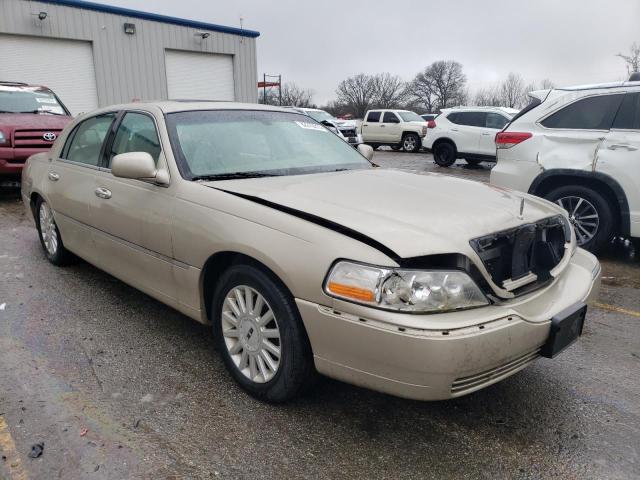 Photo 3 VIN: 1LNHM82W45Y670694 - LINCOLN TOWNCAR 