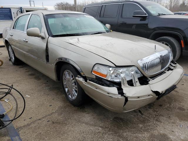 Photo 3 VIN: 1LNHM82W47Y625208 - LINCOLN TOWN CAR S 