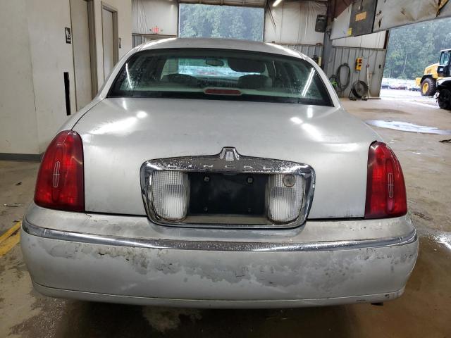 Photo 5 VIN: 1LNHM82W4XY694254 - LINCOLN TOWN CAR S 