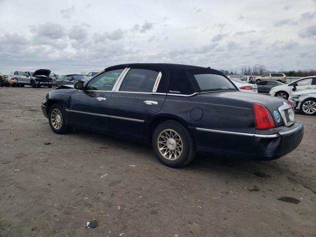 Photo 1 VIN: 1LNHM82W52Y621564 - LINCOLN TOWNCAR 