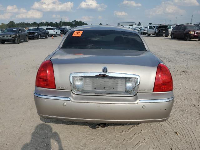 Photo 5 VIN: 1LNHM82W53Y671852 - LINCOLN TOWN CAR S 