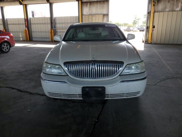 Photo 4 VIN: 1LNHM82W53Y687985 - LINCOLN TOWNCAR 