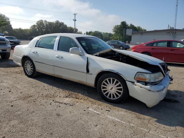 Photo 3 VIN: 1LNHM82W53Y694385 - LINCOLN TOWNCAR 