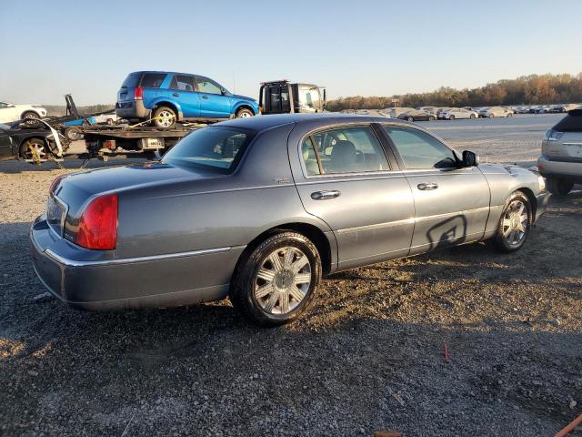 Photo 2 VIN: 1LNHM82W55Y636764 - LINCOLN TOWN CAR S 