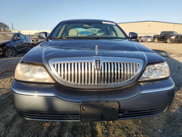 Photo 4 VIN: 1LNHM82W55Y636764 - LINCOLN TOWN CAR S 