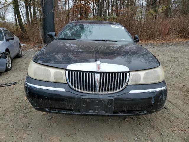 Photo 4 VIN: 1LNHM82W5YY919038 - LINCOLN TOWN CAR S 