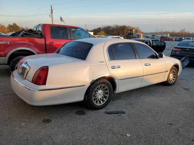 Photo 2 VIN: 1LNHM82W62Y626367 - LINCOLN TOWNCAR 