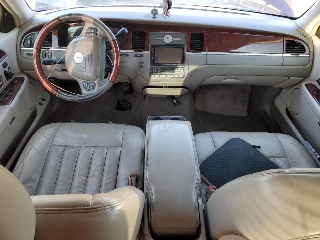 Photo 7 VIN: 1LNHM82W63Y620781 - LINCOLN TOWNCAR 