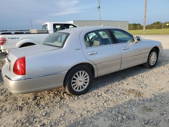 Photo 2 VIN: 1LNHM82W63Y695013 - LINCOLN TOWN CAR S 