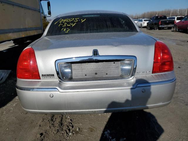 Photo 5 VIN: 1LNHM82W65Y650074 - LINCOLN TOWNCAR 