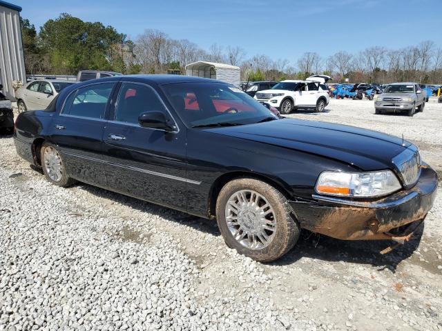 Photo 3 VIN: 1LNHM82W67Y631933 - LINCOLN TOWNCAR 