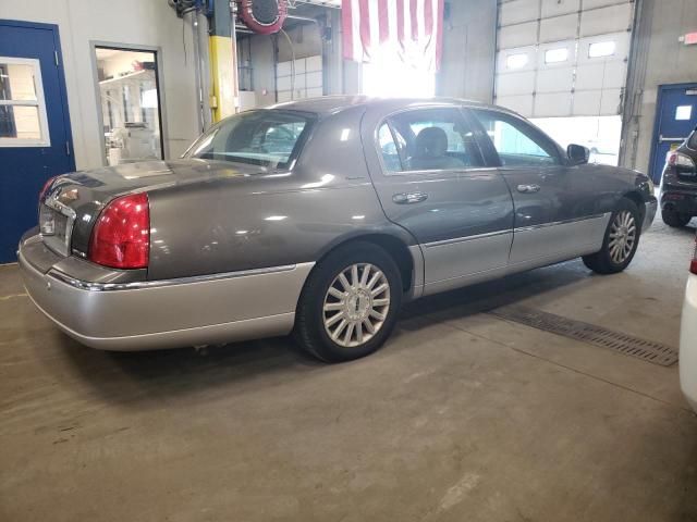 Photo 2 VIN: 1LNHM82W73Y687714 - LINCOLN TOWN CAR S 