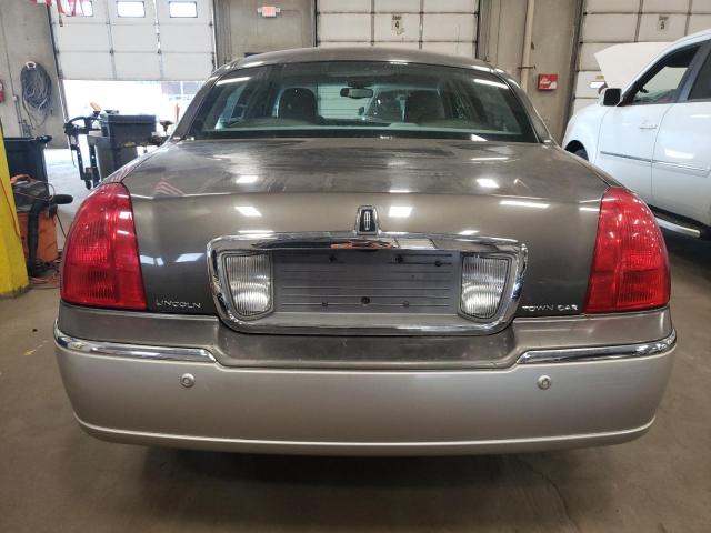 Photo 5 VIN: 1LNHM82W73Y687714 - LINCOLN TOWN CAR S 