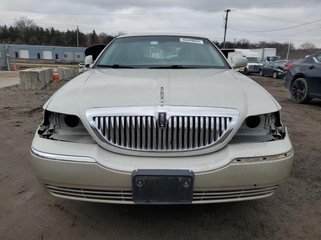 Photo 4 VIN: 1LNHM82W75Y620680 - LINCOLN TOWNCAR 