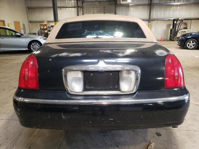 Photo 5 VIN: 1LNHM82W81Y668263 - LINCOLN TOWNCAR 