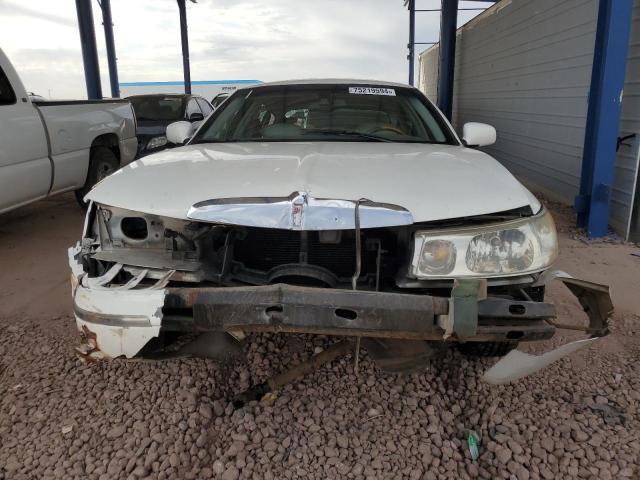 Photo 4 VIN: 1LNHM82W81Y697774 - LINCOLN TOWN CAR S 