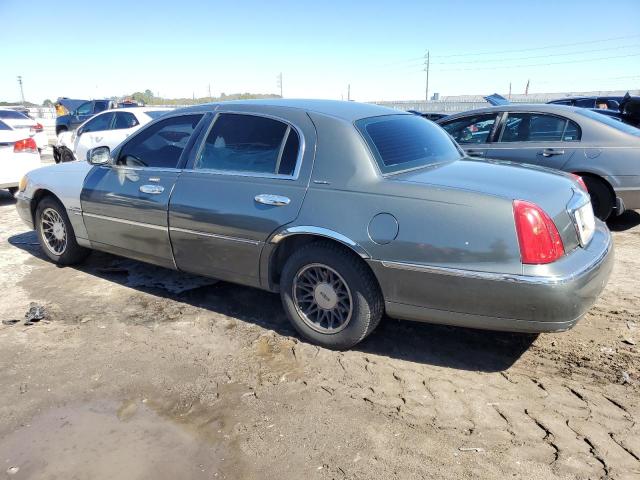 Photo 1 VIN: 1LNHM82W81Y738182 - LINCOLN TOWNCAR 