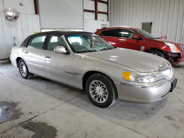 Photo 3 VIN: 1LNHM82W82Y611675 - LINCOLN TOWN CAR S 