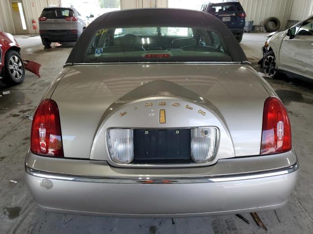 Photo 5 VIN: 1LNHM82W82Y611675 - LINCOLN TOWN CAR S 