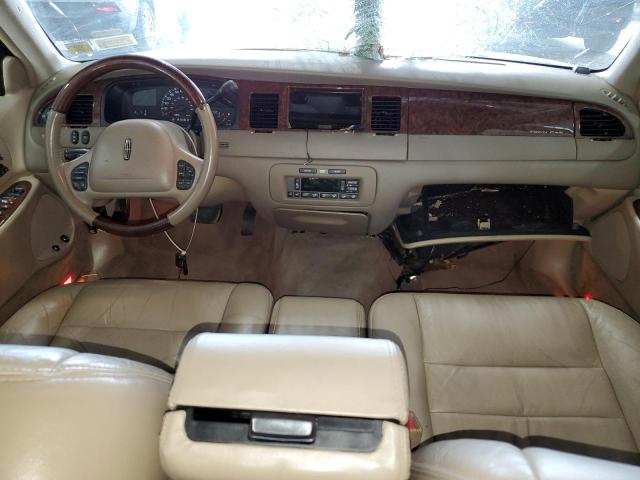 Photo 7 VIN: 1LNHM82W82Y611675 - LINCOLN TOWN CAR S 