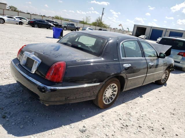 Photo 2 VIN: 1LNHM82W82Y646992 - LINCOLN TOWN CAR S 