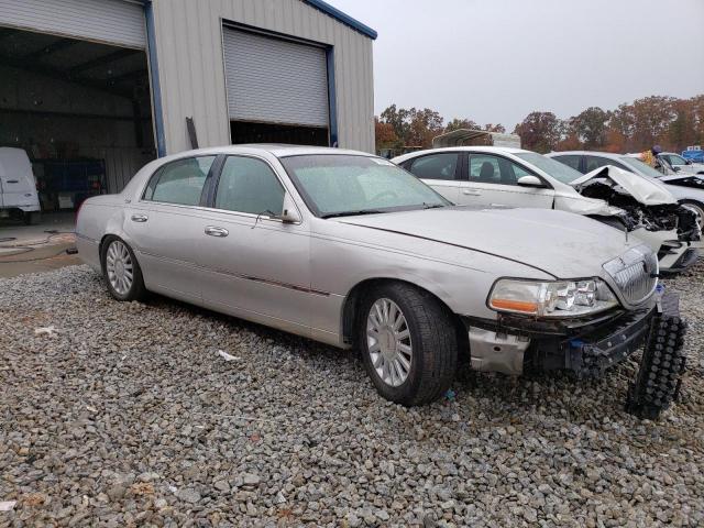 Photo 3 VIN: 1LNHM82W85Y615763 - LINCOLN TOWNCAR 