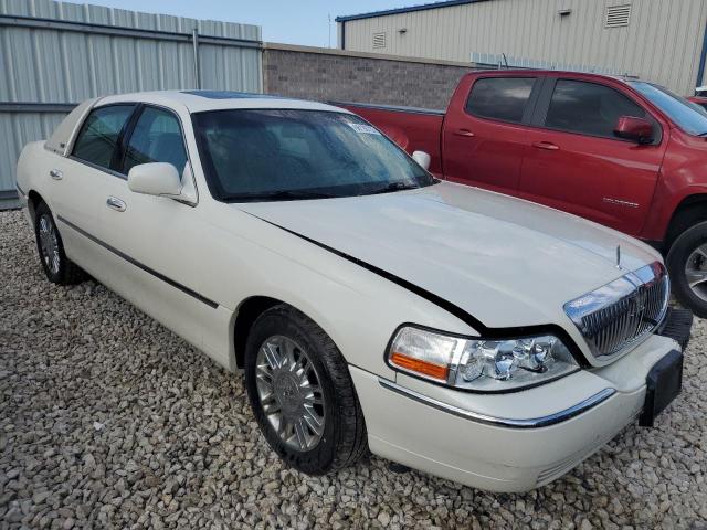 Photo 3 VIN: 1LNHM82W86Y620284 - LINCOLN TOWN CAR S 