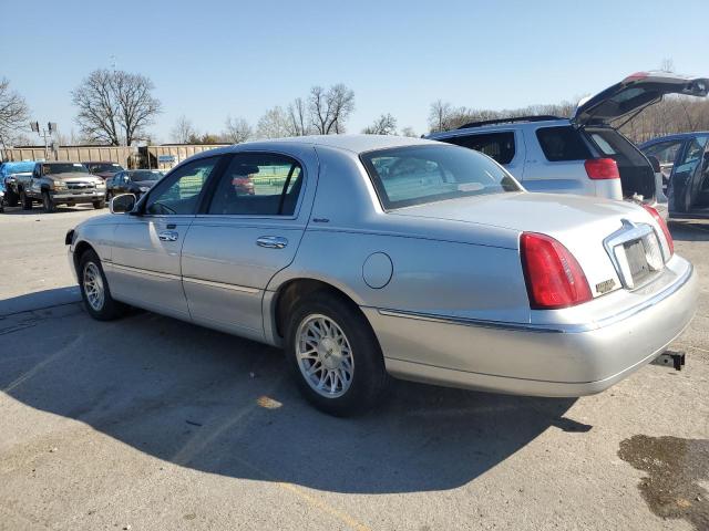 Photo 1 VIN: 1LNHM82W8XY708480 - LINCOLN TOWNCAR 