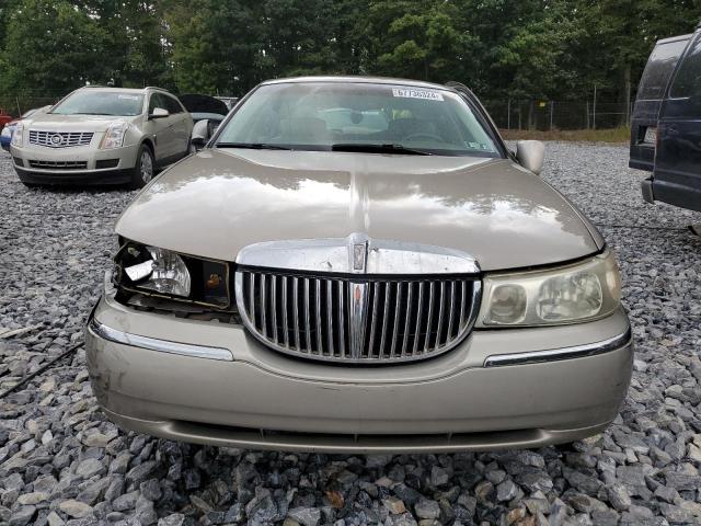 Photo 4 VIN: 1LNHM82W8YY783004 - LINCOLN TOWN CAR S 