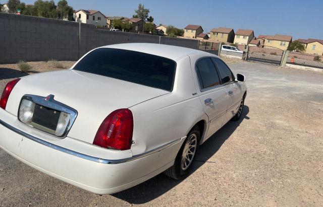 Photo 3 VIN: 1LNHM82W91Y650578 - LINCOLN TOWNCAR 