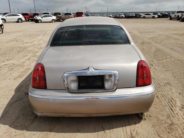 Photo 5 VIN: 1LNHM82W92Y662313 - LINCOLN TOWNCAR 