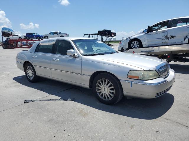 Photo 3 VIN: 1LNHM82W93Y613713 - LINCOLN TOWN CAR S 