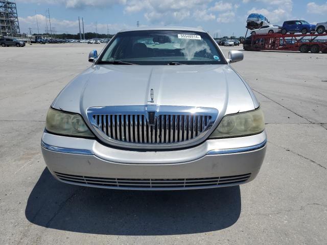 Photo 4 VIN: 1LNHM82W93Y613713 - LINCOLN TOWN CAR S 