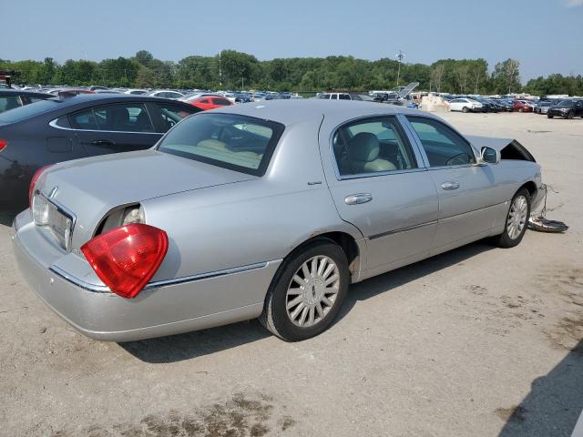 Photo 2 VIN: 1LNHM82W93Y618619 - LINCOLN TOWN CAR S 