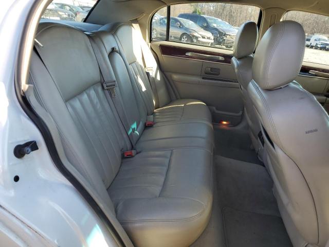 Photo 9 VIN: 1LNHM82W93Y634268 - LINCOLN TOWNCAR 