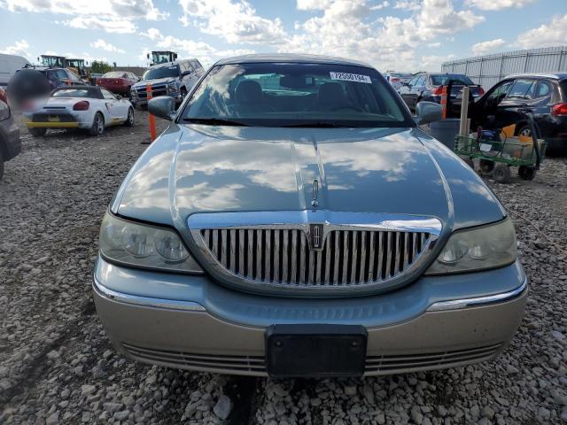 Photo 4 VIN: 1LNHM82W95Y635374 - LINCOLN TOWN CAR S 