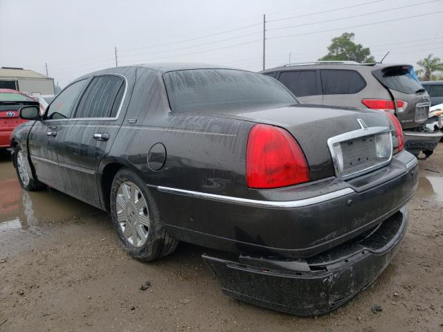 Photo 2 VIN: 1LNHM82W95Y664602 - LINCOLN TOWN CAR S 