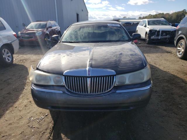 Photo 4 VIN: 1LNHM82W9XY643283 - LINCOLN TOWN CAR S 