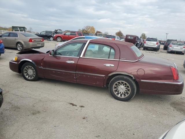 Photo 1 VIN: 1LNHM82WX2Y653930 - LINCOLN TOWNCAR 