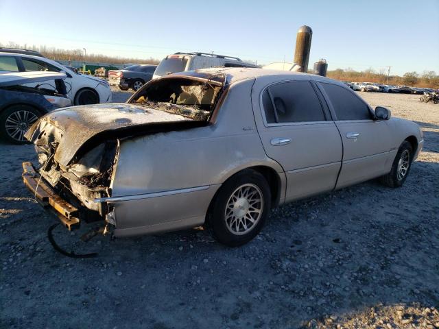 Photo 2 VIN: 1LNHM82WX2Y657685 - LINCOLN TOWN CAR S 