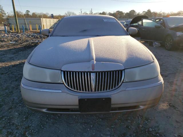 Photo 4 VIN: 1LNHM82WX2Y657685 - LINCOLN TOWN CAR S 