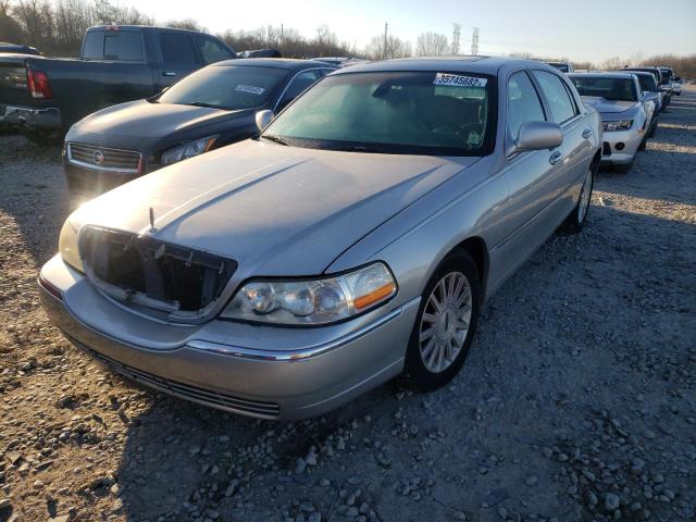 Photo 1 VIN: 1LNHM82WX3Y620458 - LINCOLN TOWNCAR 