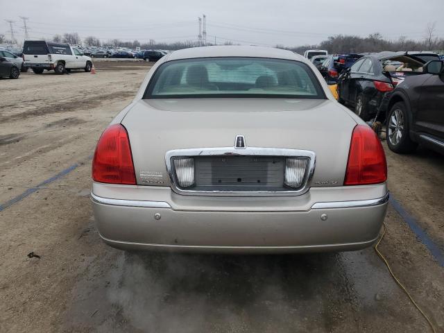 Photo 5 VIN: 1LNHM82WX3Y623246 - LINCOLN TOWNCAR 