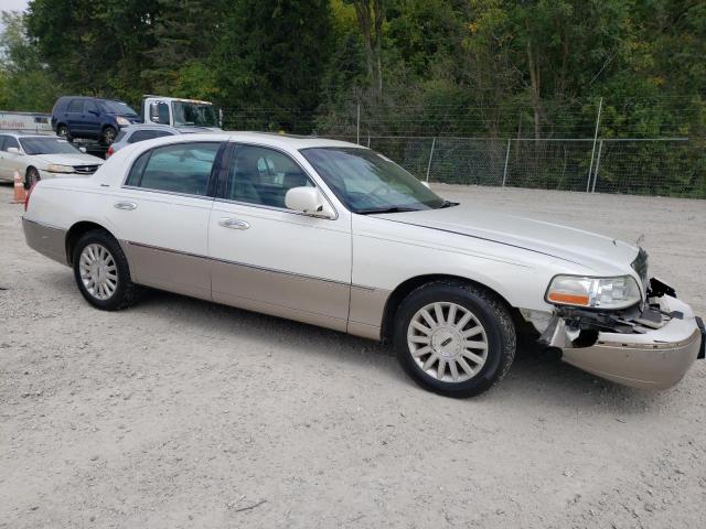 Photo 3 VIN: 1LNHM82WX3Y644078 - LINCOLN TOWN CAR S 