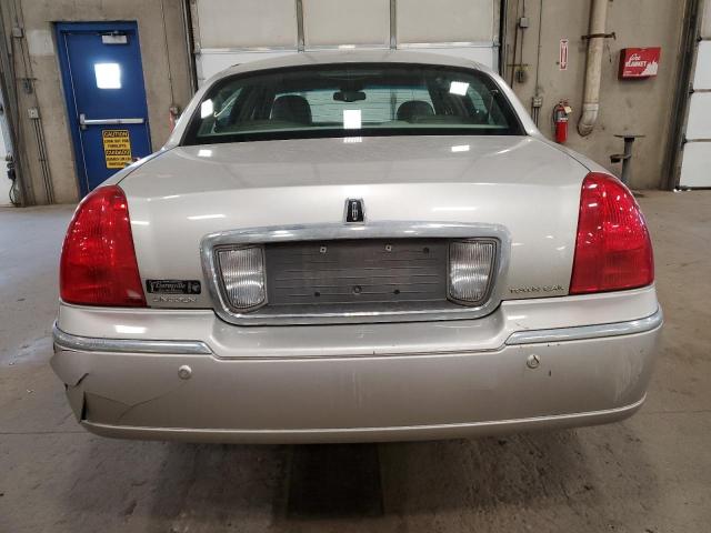 Photo 5 VIN: 1LNHM82WX3Y652360 - LINCOLN TOWNCAR 