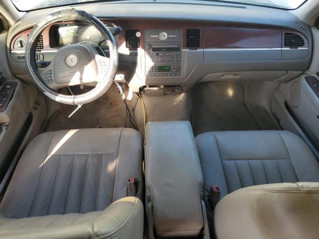 Photo 7 VIN: 1LNHM82WX3Y670955 - LINCOLN TOWN CAR S 