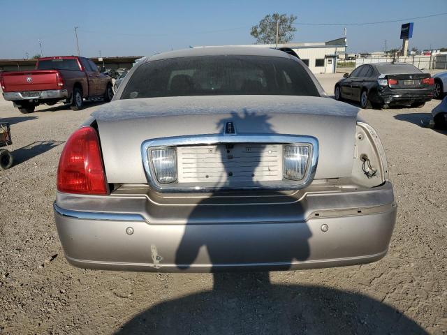 Photo 5 VIN: 1LNHM82WX3Y671782 - LINCOLN TOWN CAR S 