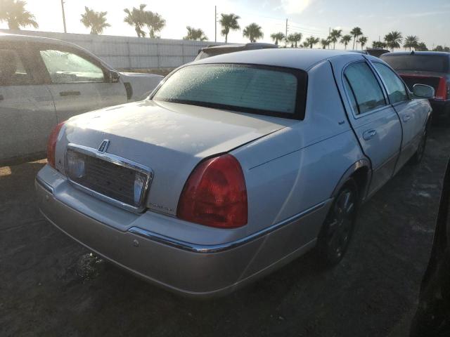 Photo 2 VIN: 1LNHM82WX5Y620625 - LINCOLN TOWN CAR S 