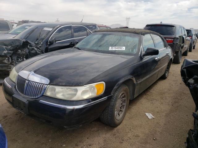 Photo 1 VIN: 1LNHM82WXXY621745 - LINCOLN TOWN CAR S 